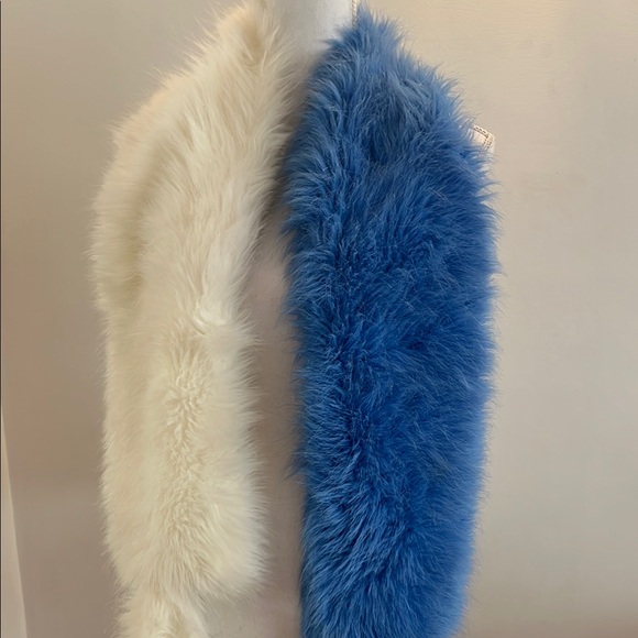 Prada Faux Fur Scarves in White and Blue 55” plus 12” tail like at the end white - Picture 4 of 11